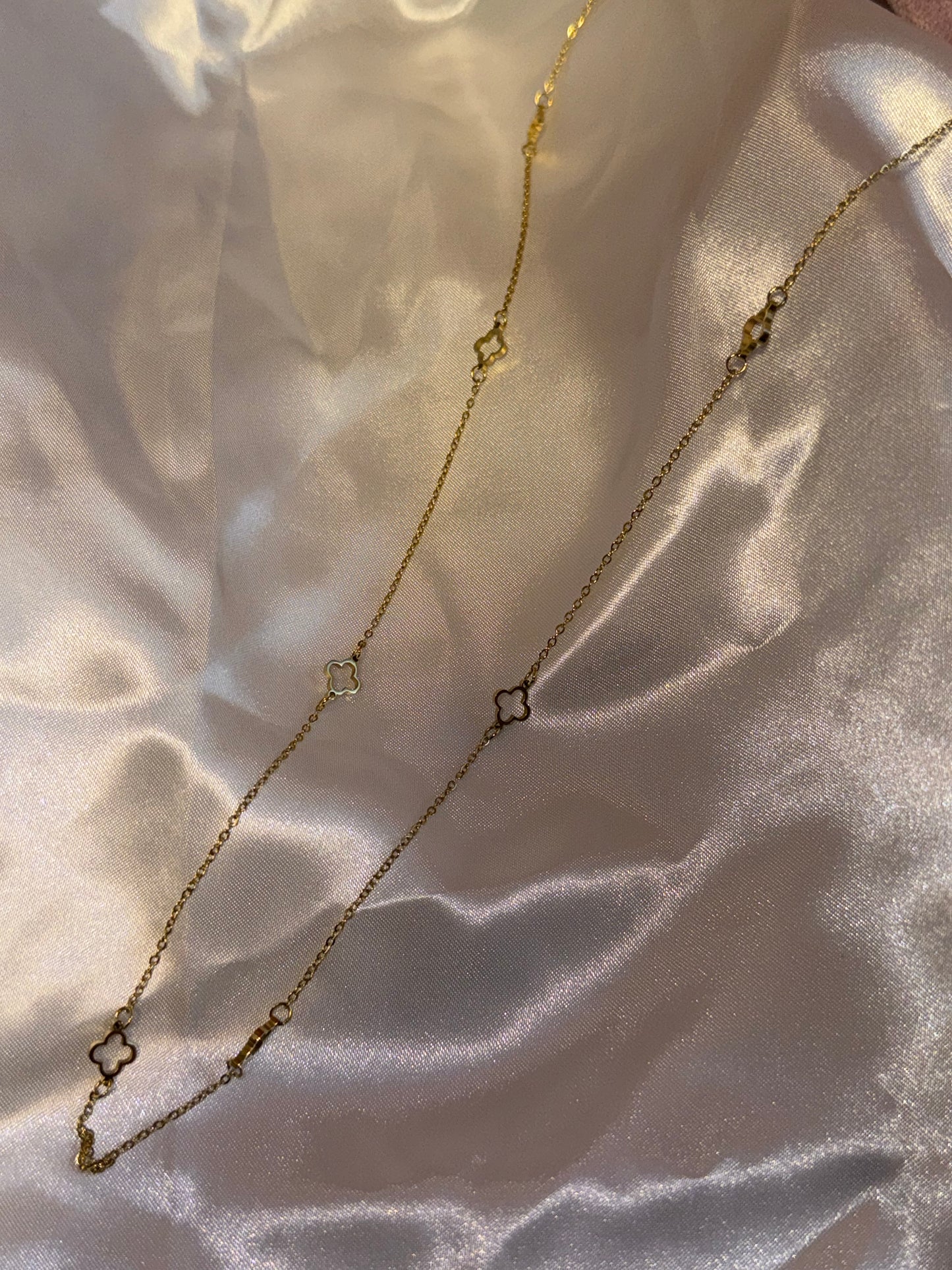 “Drop” necklace