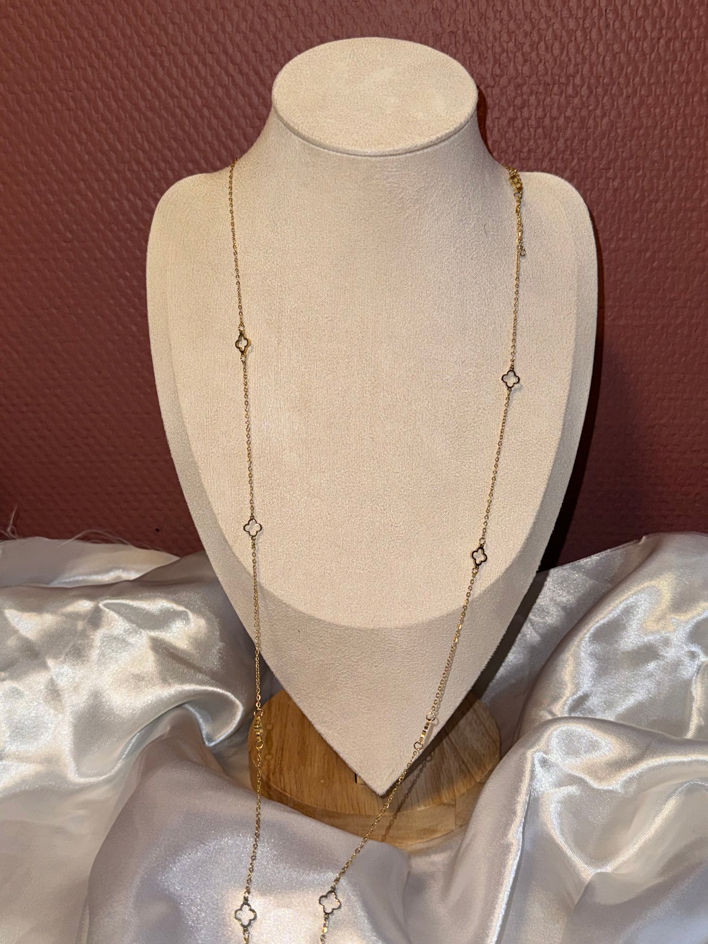 “Drop” necklace