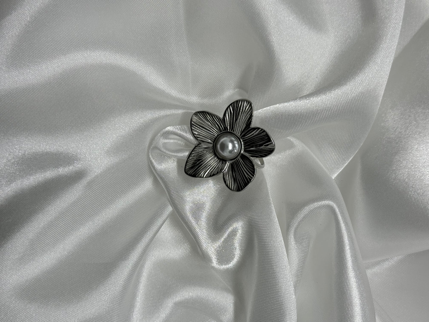 "Yael" ring