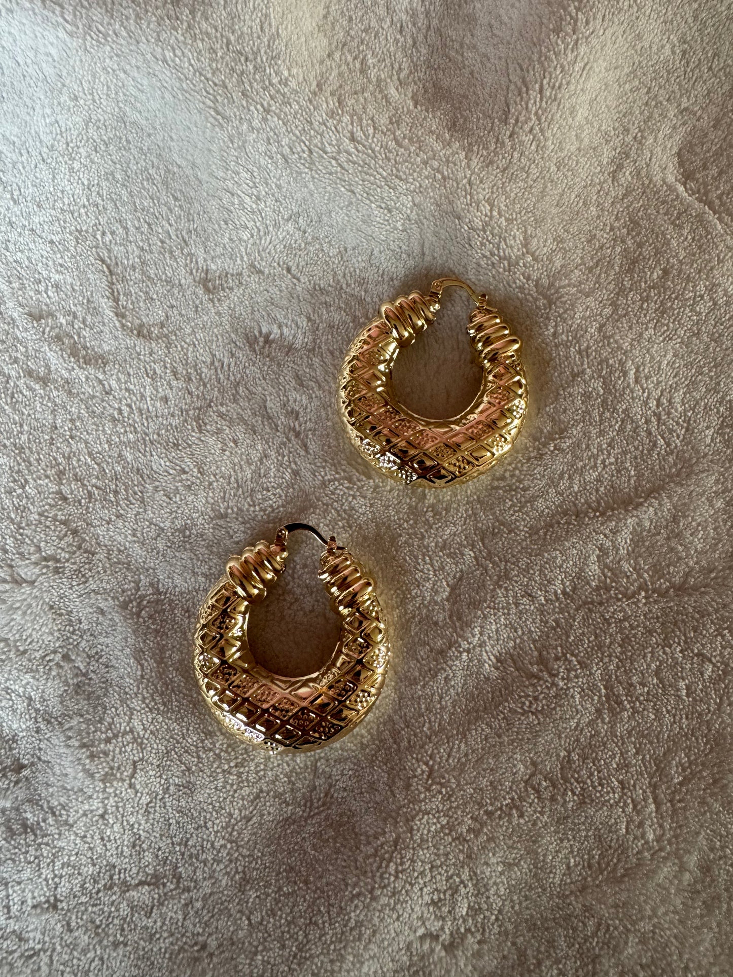 Drop earrings