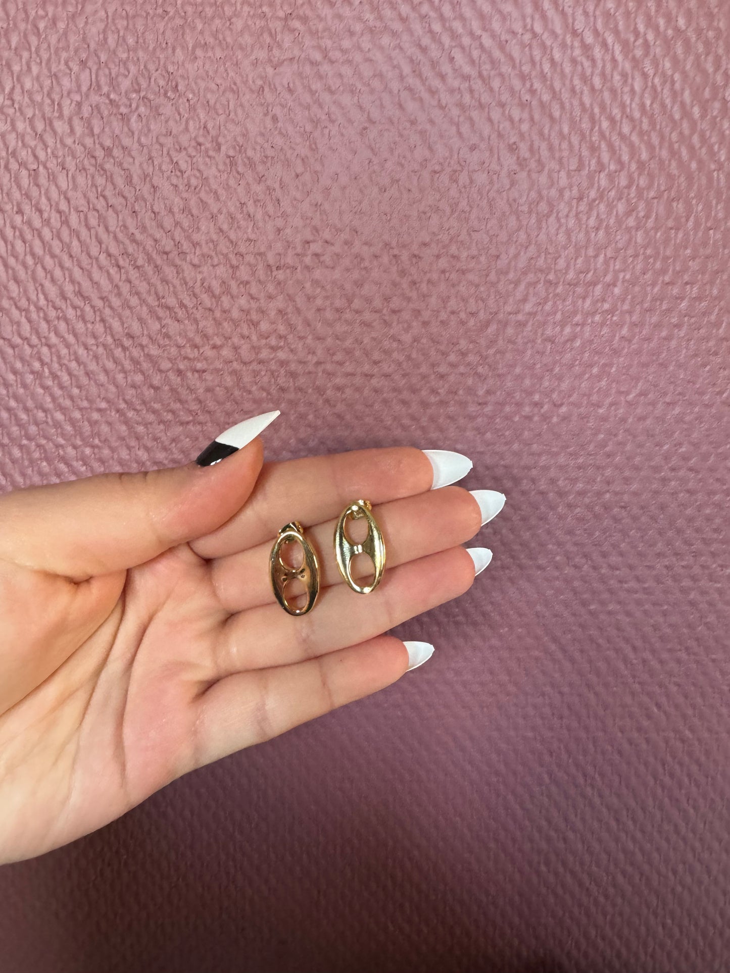 Earrings
"Anissa"