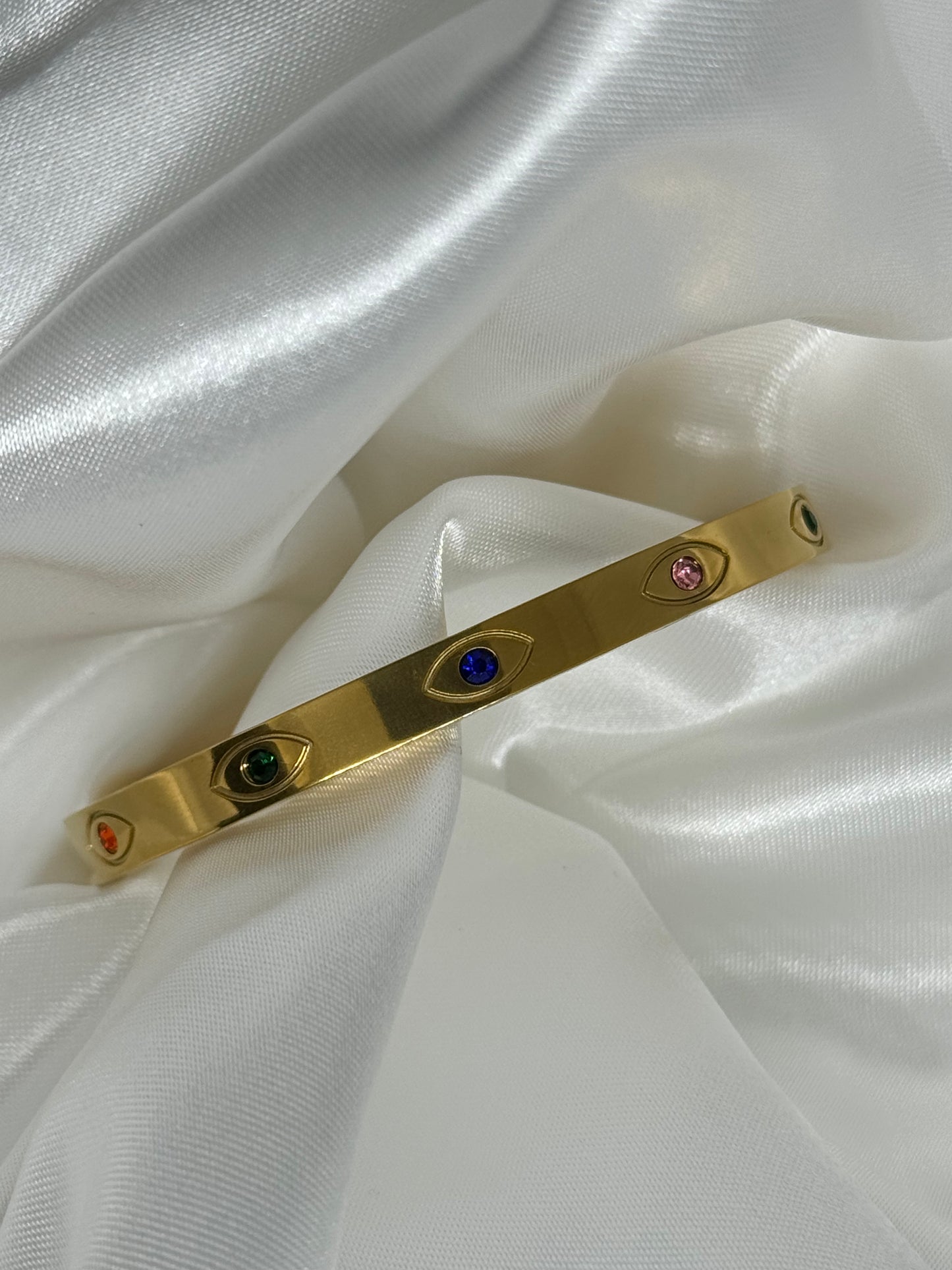 "Eye" bracelet