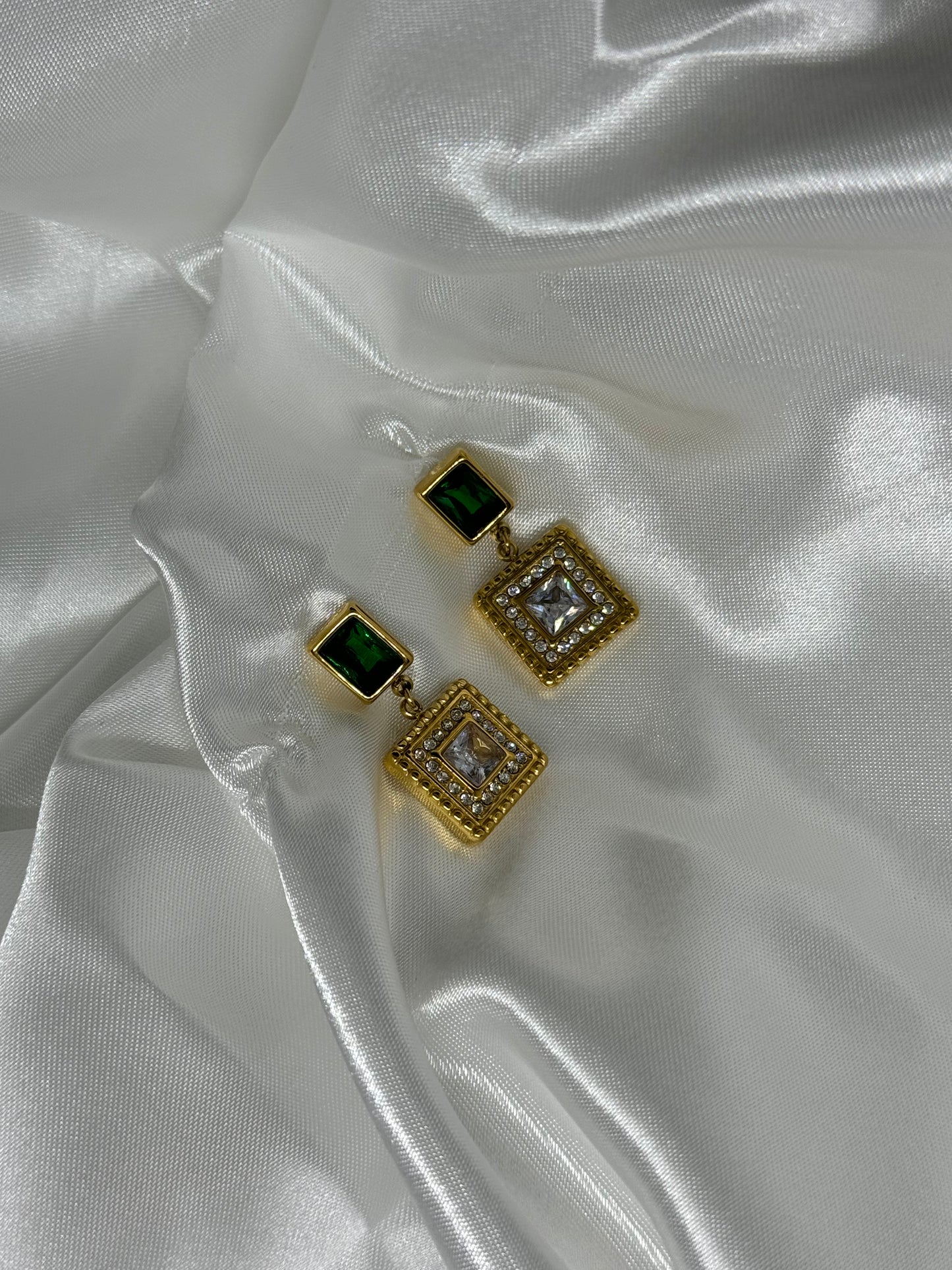 "Emerauda" earring