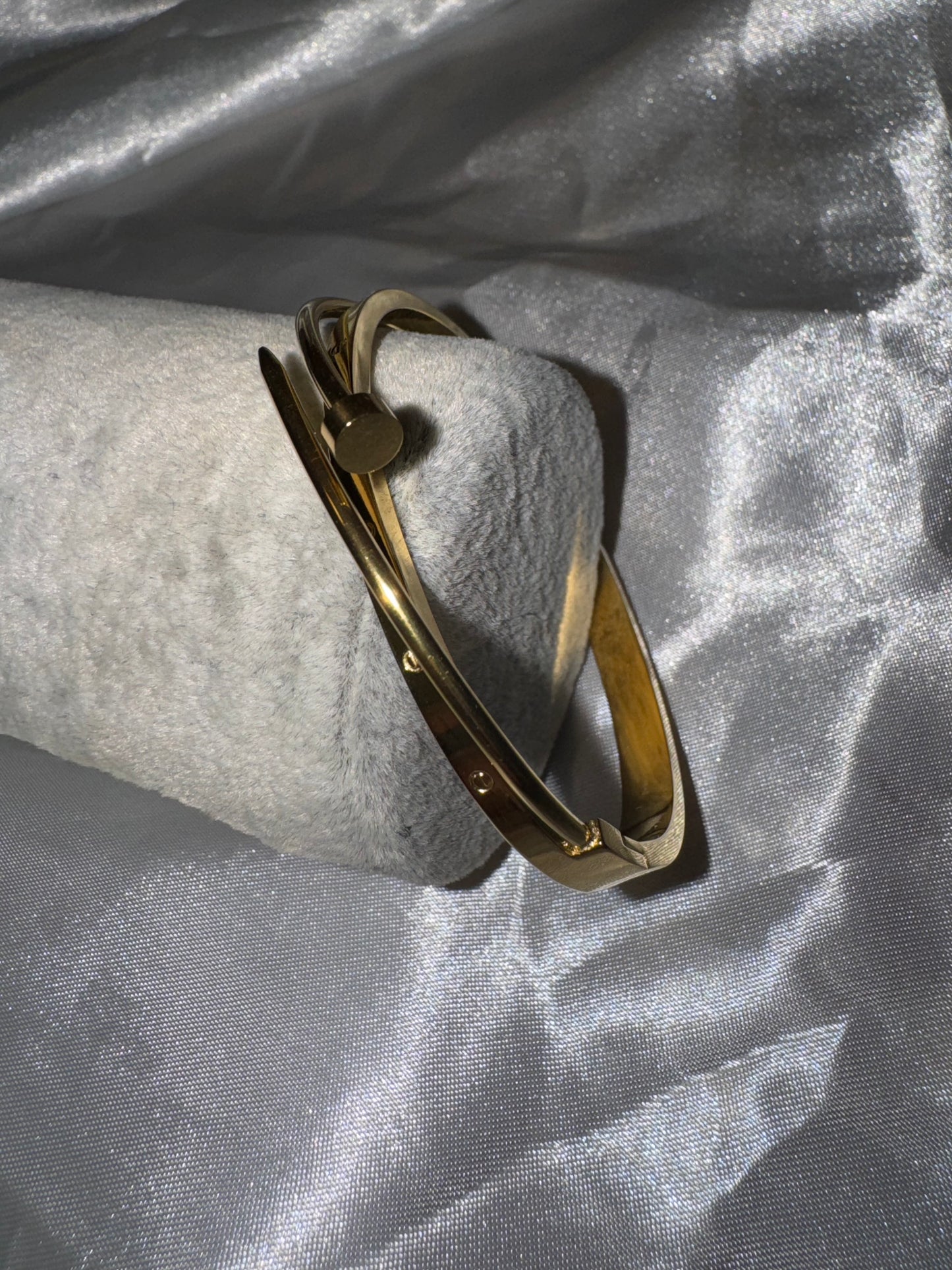 Bracelet “C”