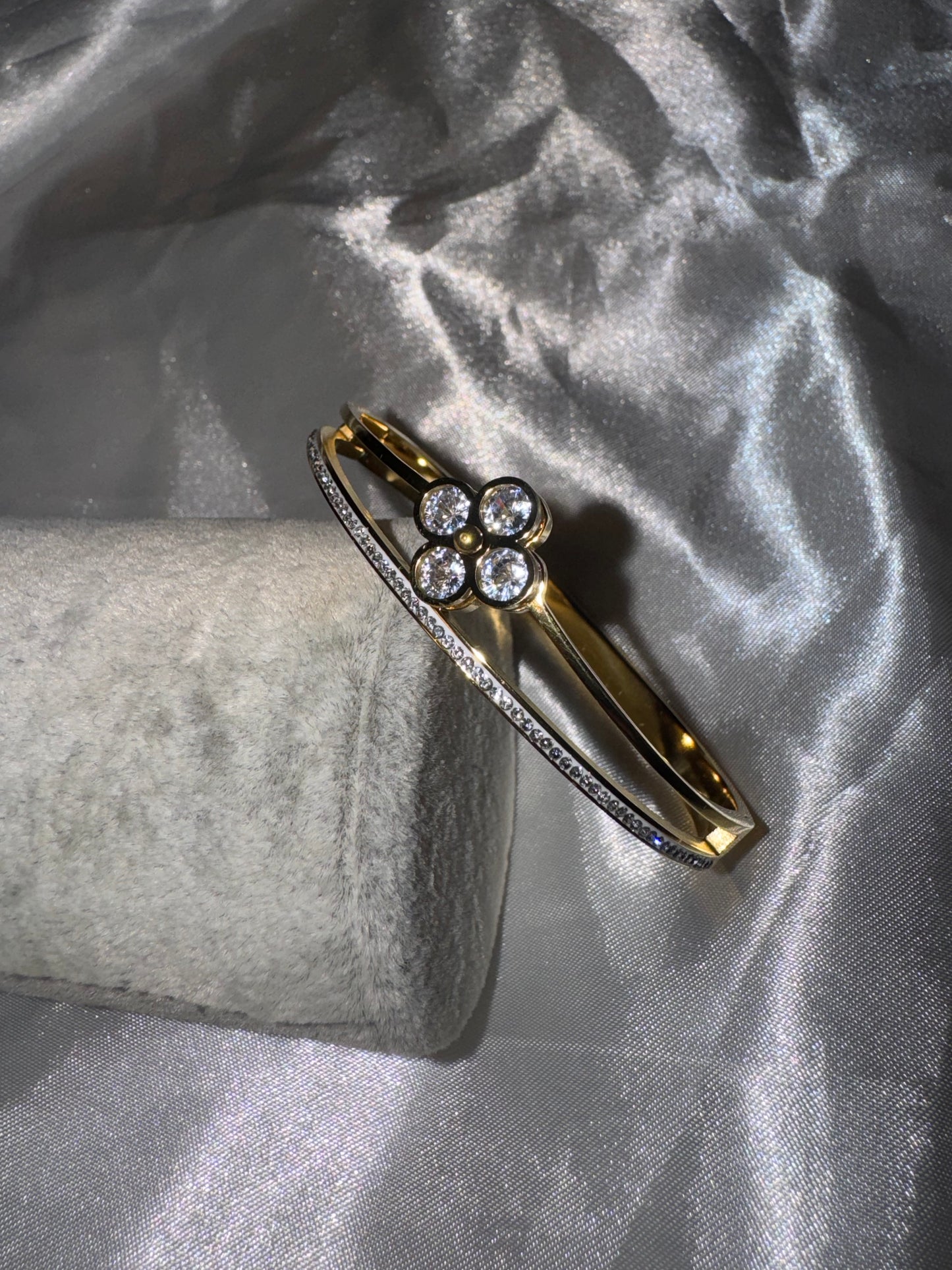 Bracelet fleur paillette