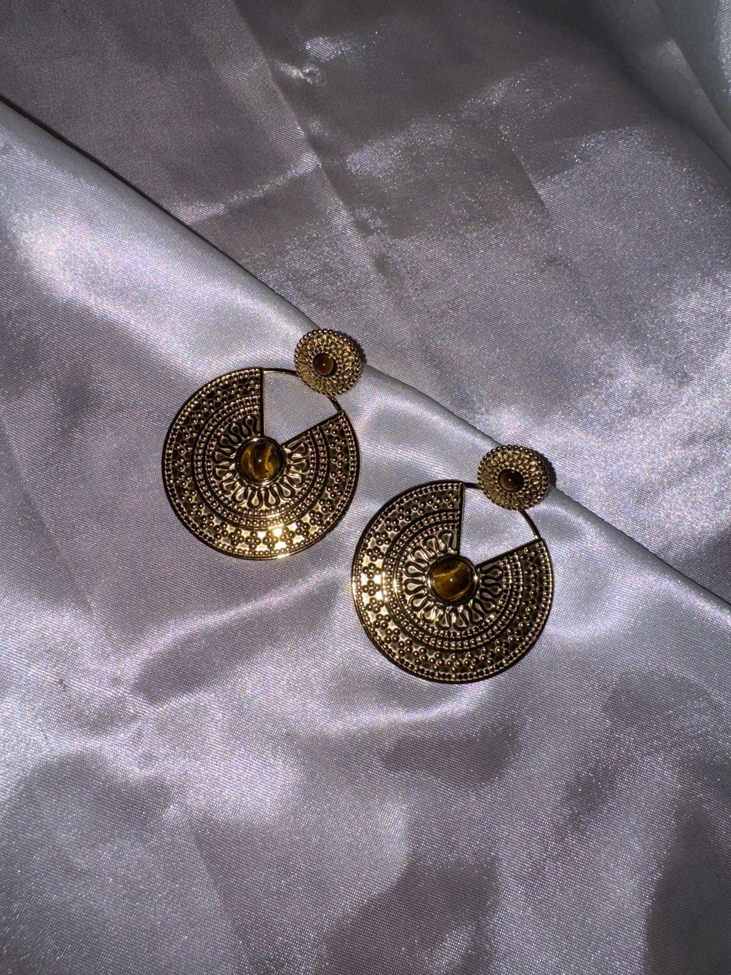 Boucle d’oreille “tigre”