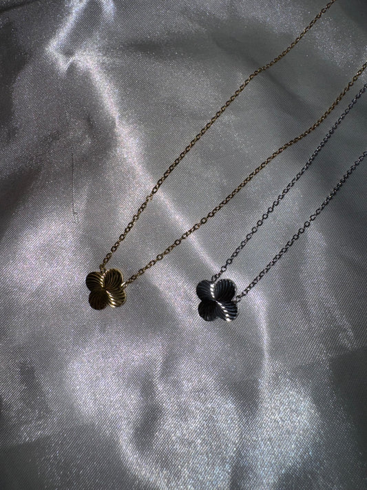 Collier fleur