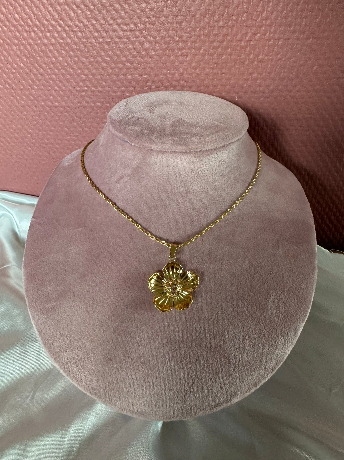 Collier fleur