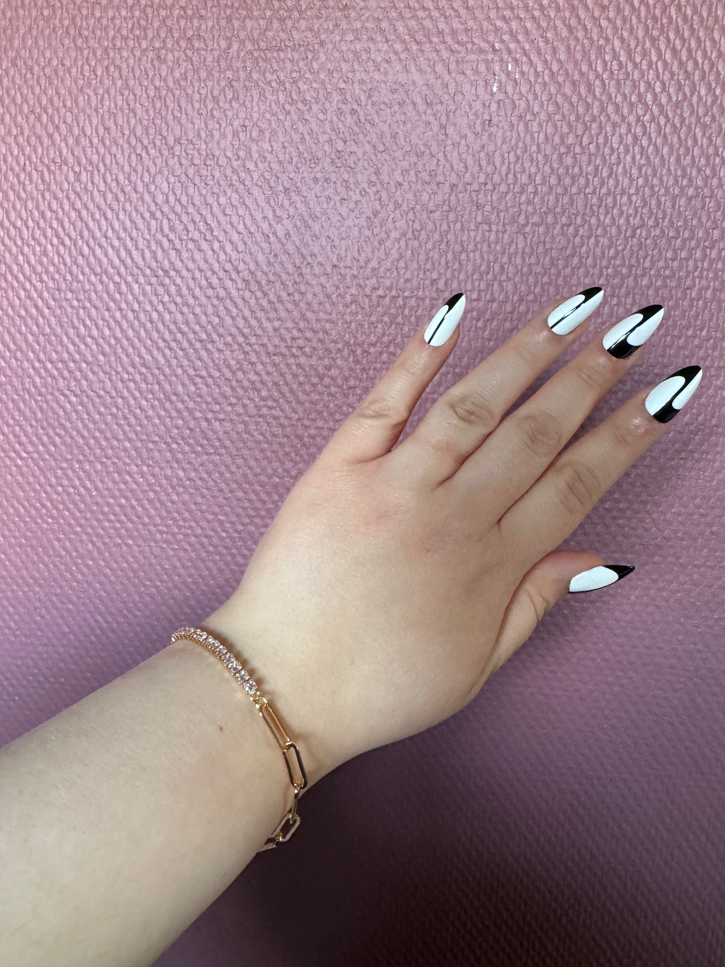 "BIS" bracelet